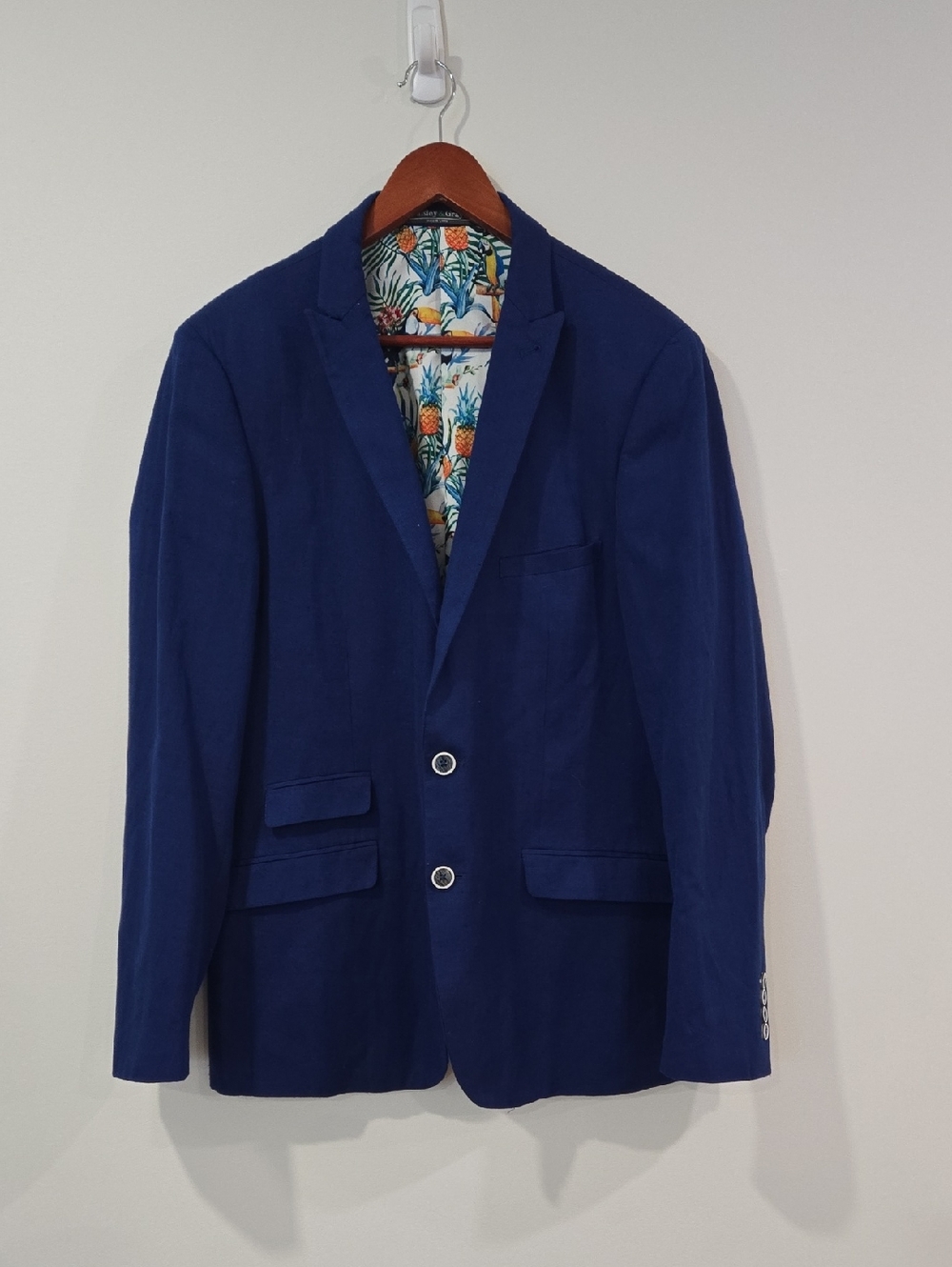Paisley & Gray Navy Blue Linen Blend Sport Coat with Tropical Lining